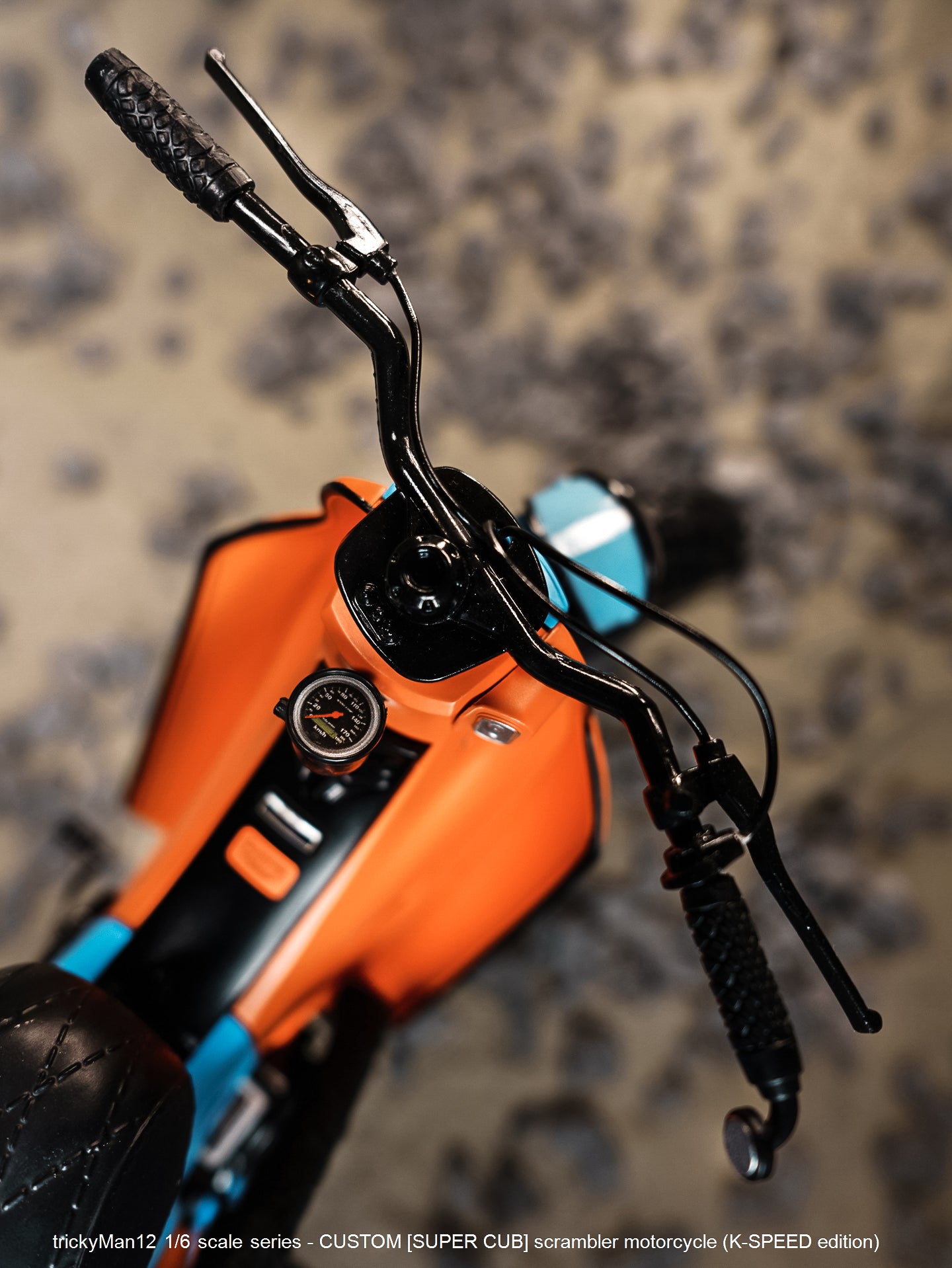 PRE ORDER – 1/6 SUPER CUB SCRAMBLER MOTORCYCLE FB-10134B1 + REAR RACK FB-10147-3-1