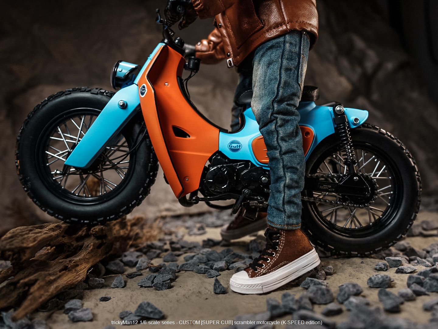 PRE ORDER – 1/6 SUPER CUB SCRAMBLER MOTORCYCLE FB-10134B1 + REAR RACK FB-10147-3-1