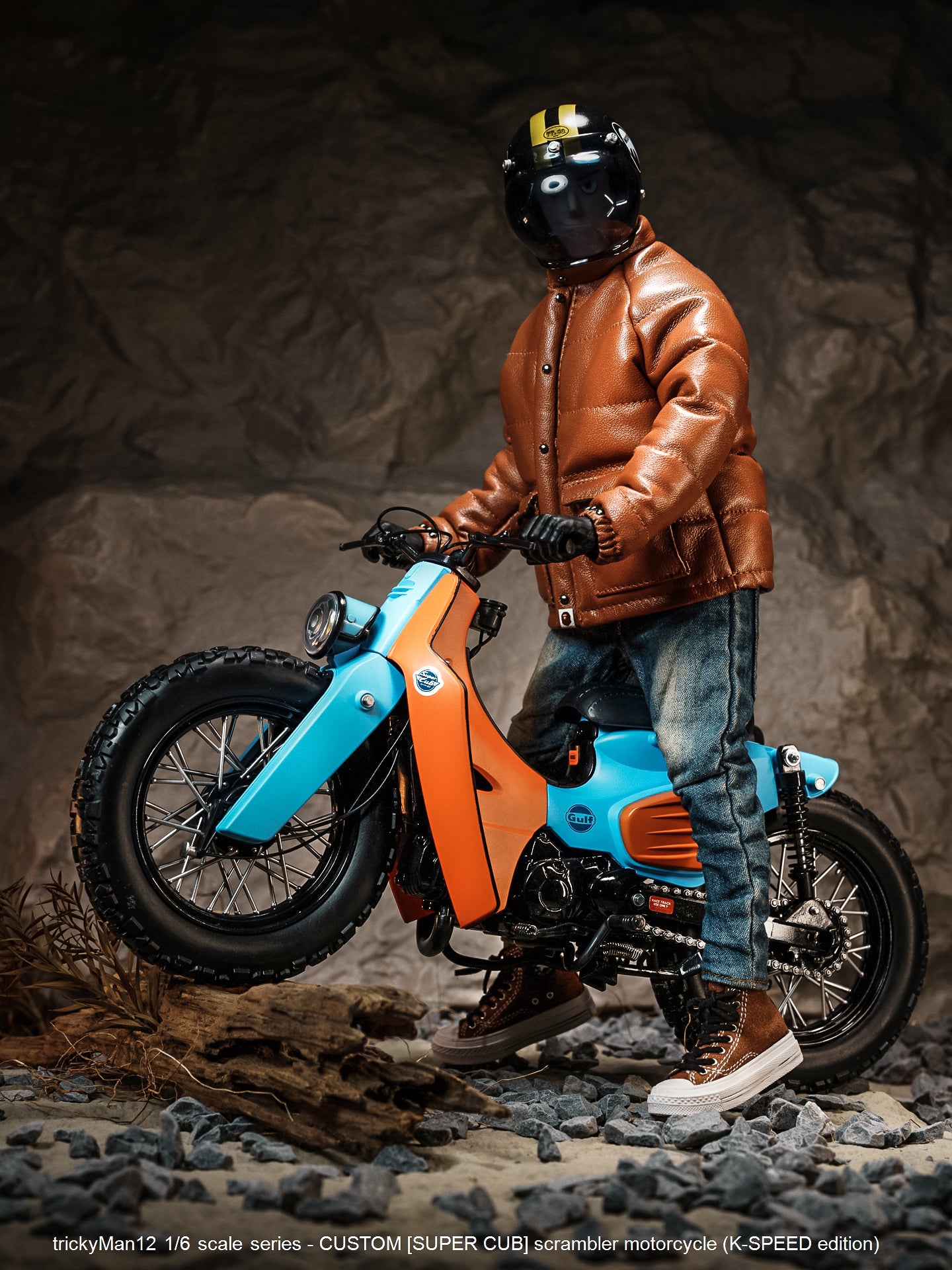 PRE ORDER – 1/6 SUPER CUB SCRAMBLER MOTORCYCLE FB-10134B1 + REAR RACK FB-10147-3-1