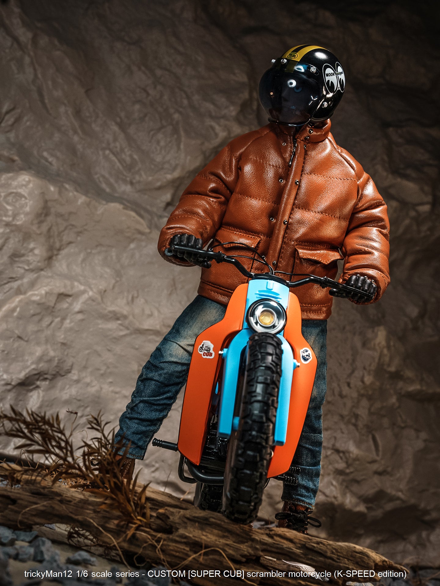 PRE ORDER – 1/6 SUPER CUB SCRAMBLER MOTORCYCLE FB-10134B1 + REAR RACK FB-10147-3-1