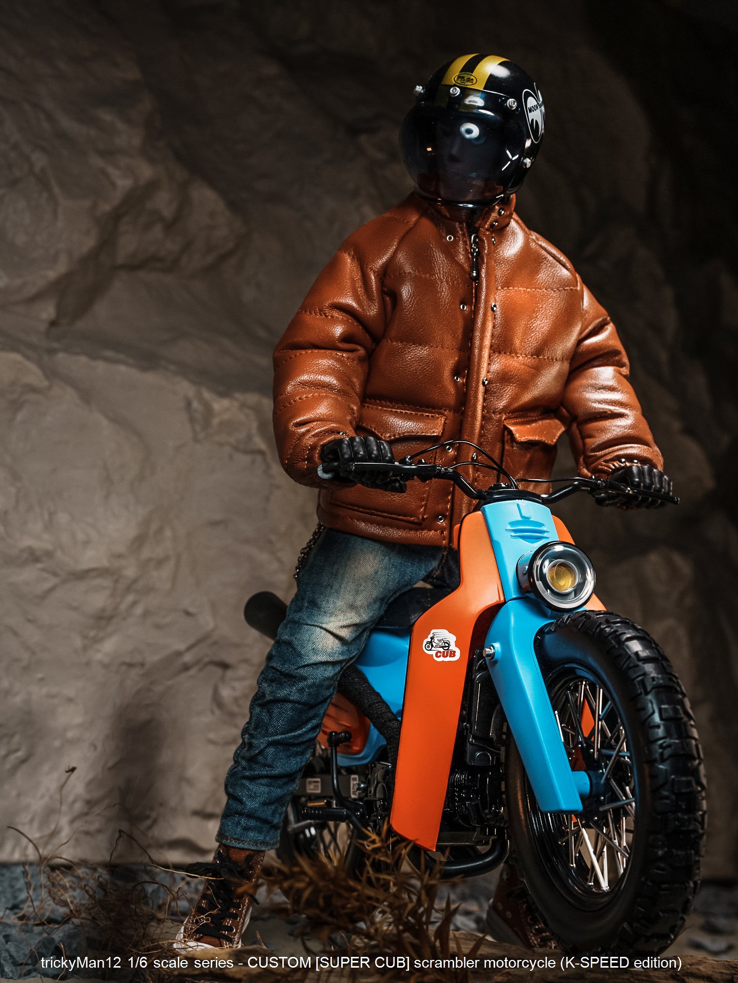 PRE ORDER – 1/6 SUPER CUB SCRAMBLER MOTORCYCLE FB-10134B1 + REAR RACK FB-10147-3-1