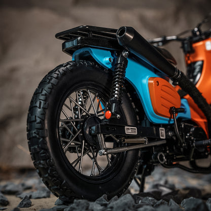 PRE ORDER – 1/6 SUPER CUB SCRAMBLER MOTORCYCLE FB-10134B1 + REAR RACK FB-10147-3-1