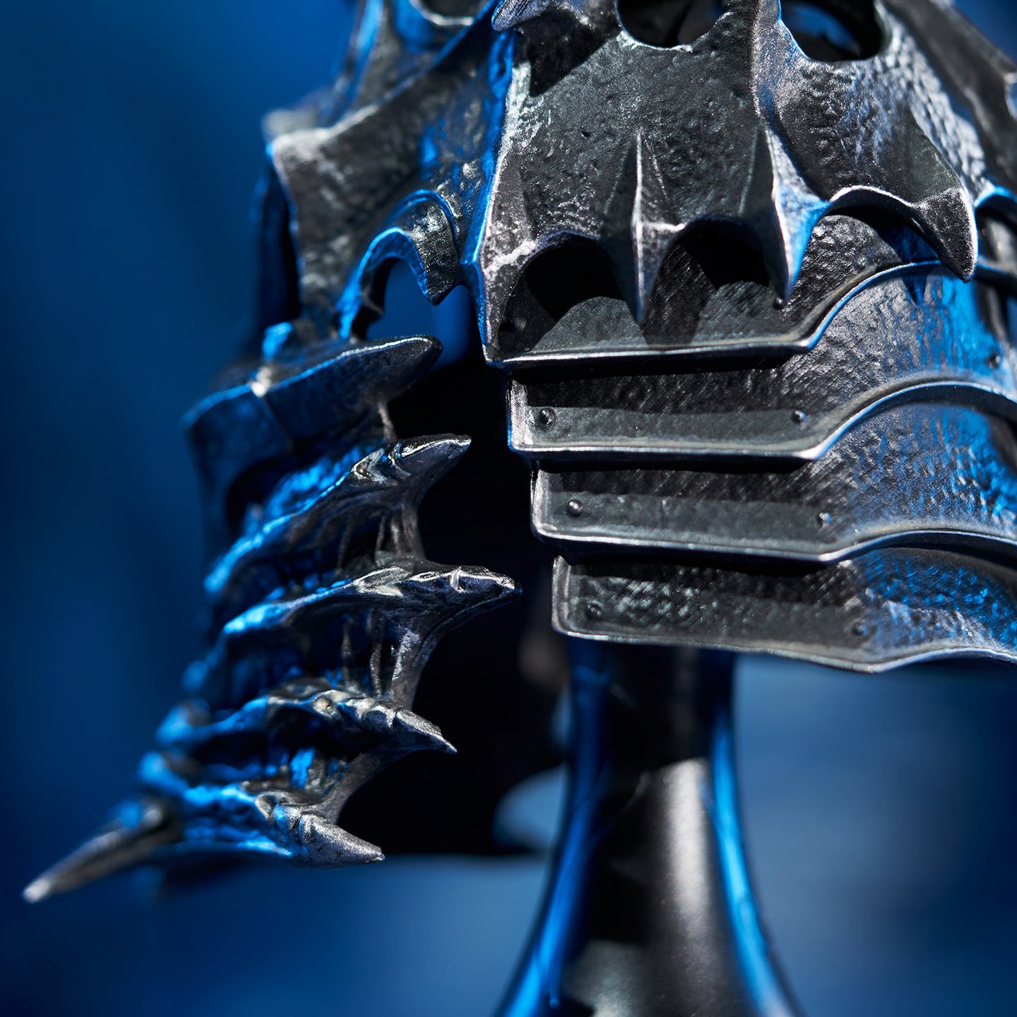 PRE ORDER – BLIZZARD OFFICIAL LICENSED MERCH WORLD OF WARCRAFT HELM OF DOMINATION METAL DESKTOP COLLECTIBLE BLZ011