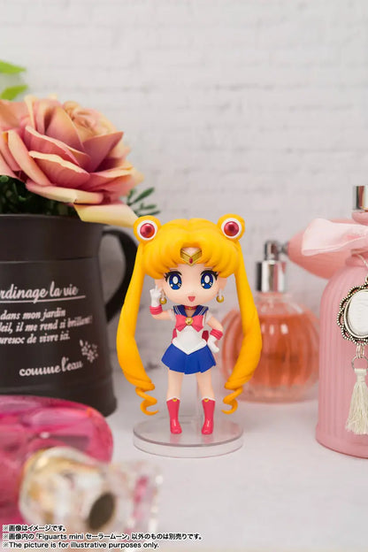 PRE ORDER – FIGUARTS MINI SAILOR MOON - SAILOR MOON