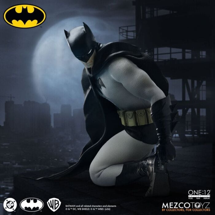PRE ORDER – ONE:12 COLLECTIVE BATMAN : YEAR ONE