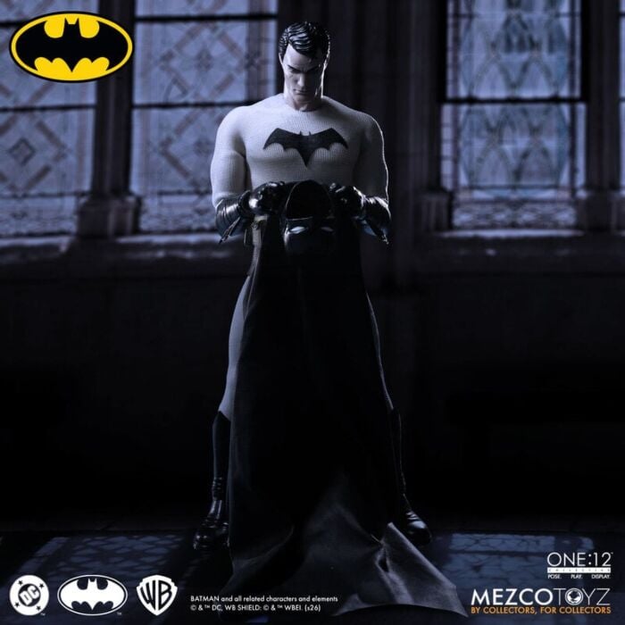 PRE ORDER – ONE:12 COLLECTIVE BATMAN : YEAR ONE