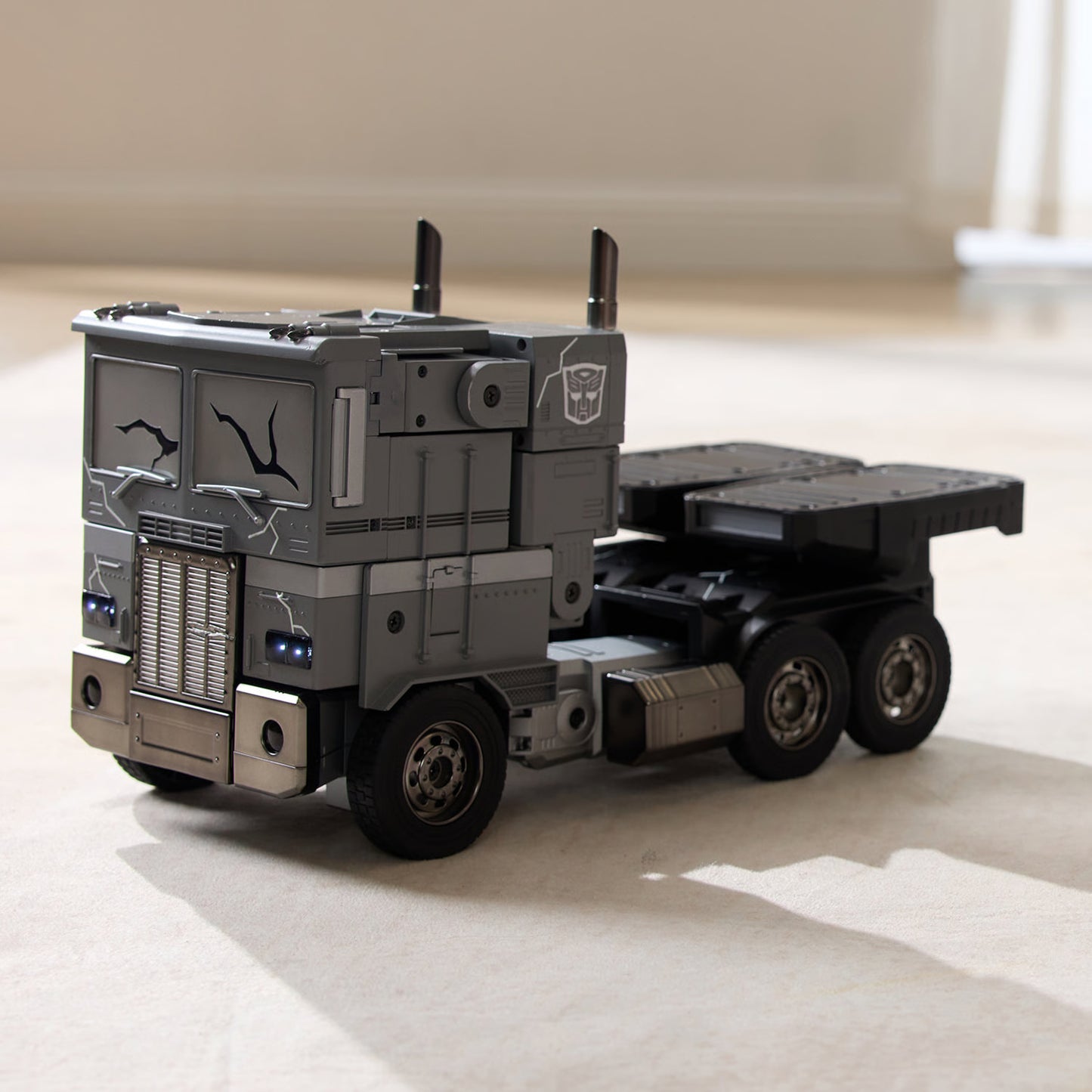 PRE ORDER – FALLEN LEADER OPTIMUS PRIME G1 FLAGSHIP OVERSEAS VERSION