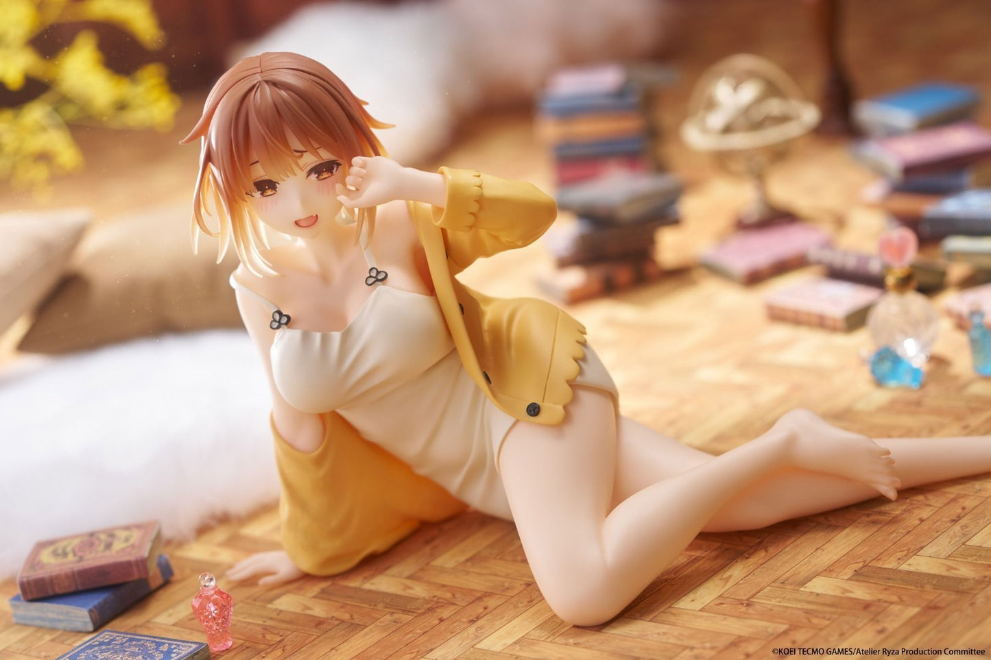 PRE ORDER – ATELIER RYZA: EVER DARKNESS & THE SECRET HIDEOUT DESKTOP CUTE FIGURE - RYZA (NIGHTWEAR VER.) (RERELEASE)