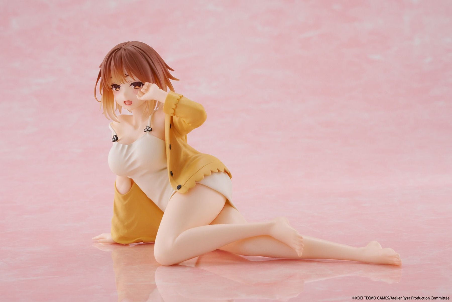 PRE ORDER – ATELIER RYZA: EVER DARKNESS & THE SECRET HIDEOUT DESKTOP CUTE FIGURE - RYZA (NIGHTWEAR VER.) (RERELEASE)